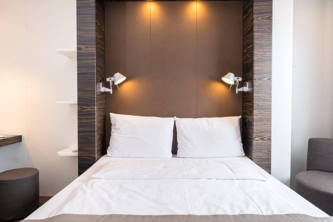 B&B Hotel Muenchen-Putzbrunn Bagian luar foto