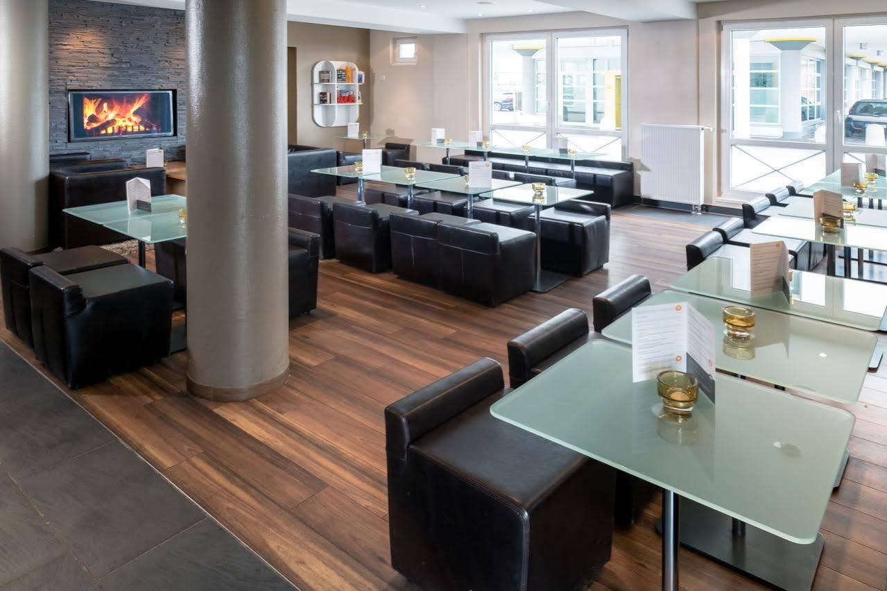 B&B Hotel Muenchen-Putzbrunn Bagian luar foto