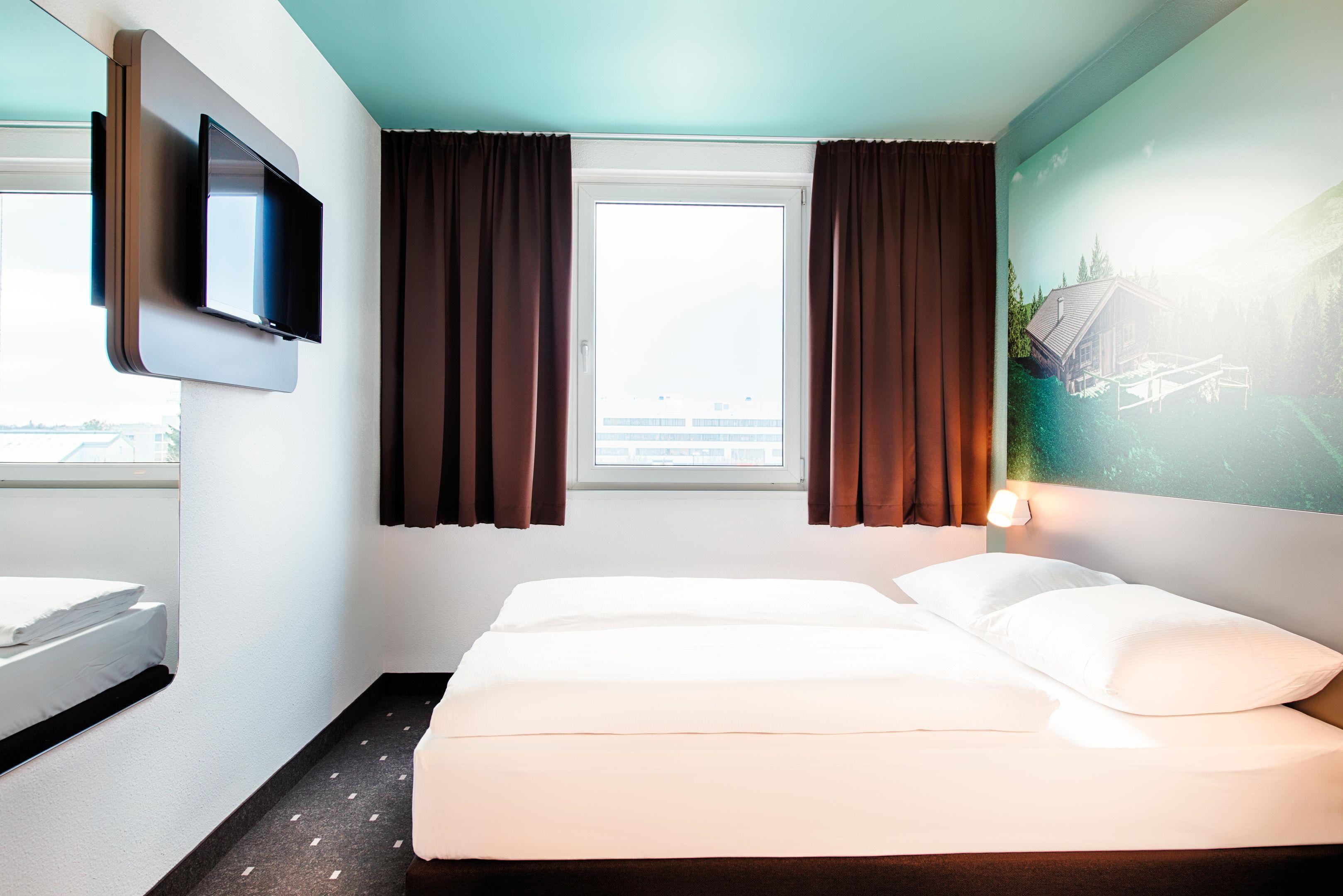 B&B Hotel Muenchen-Putzbrunn Bagian luar foto