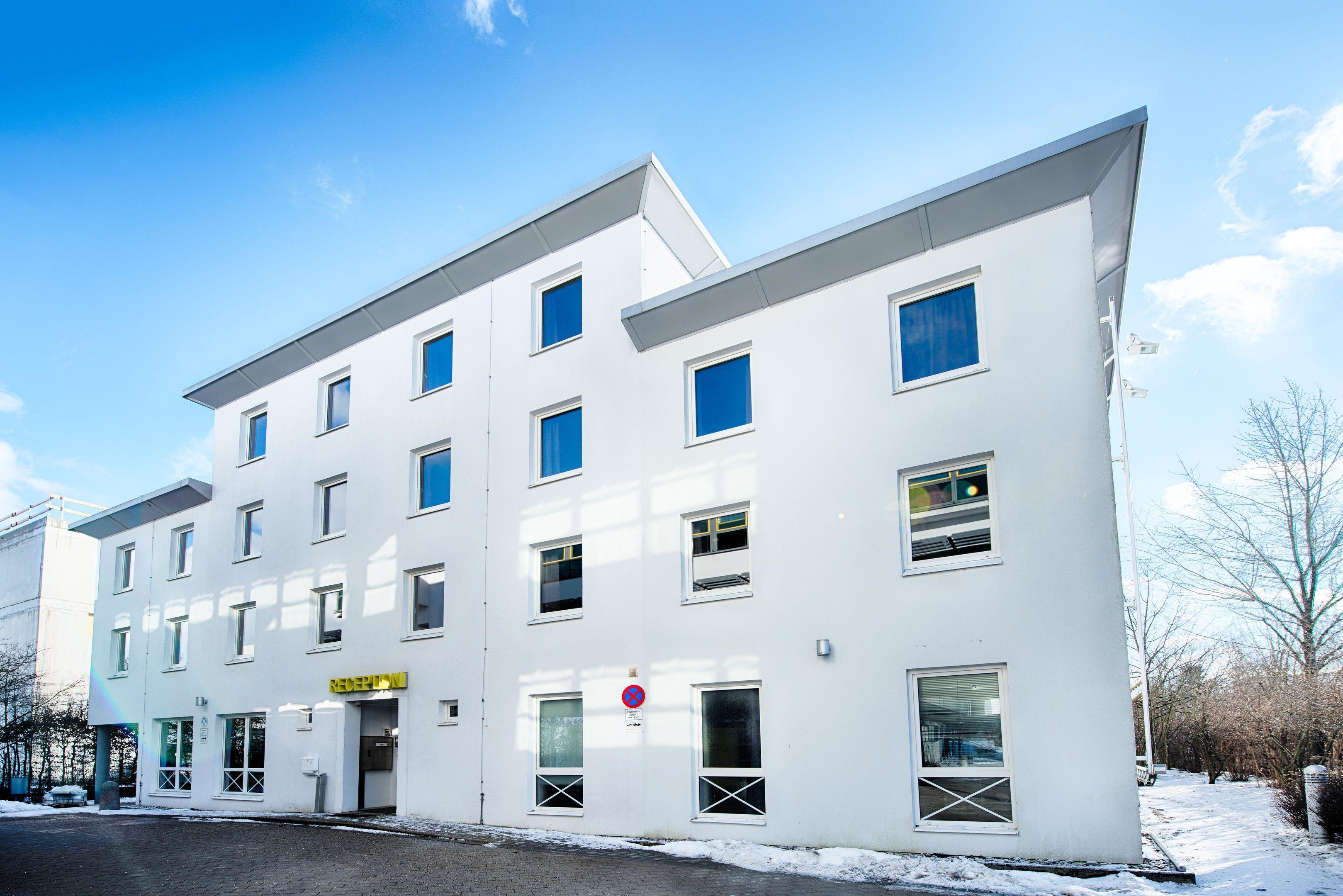 B&B Hotel Muenchen-Putzbrunn Bagian luar foto