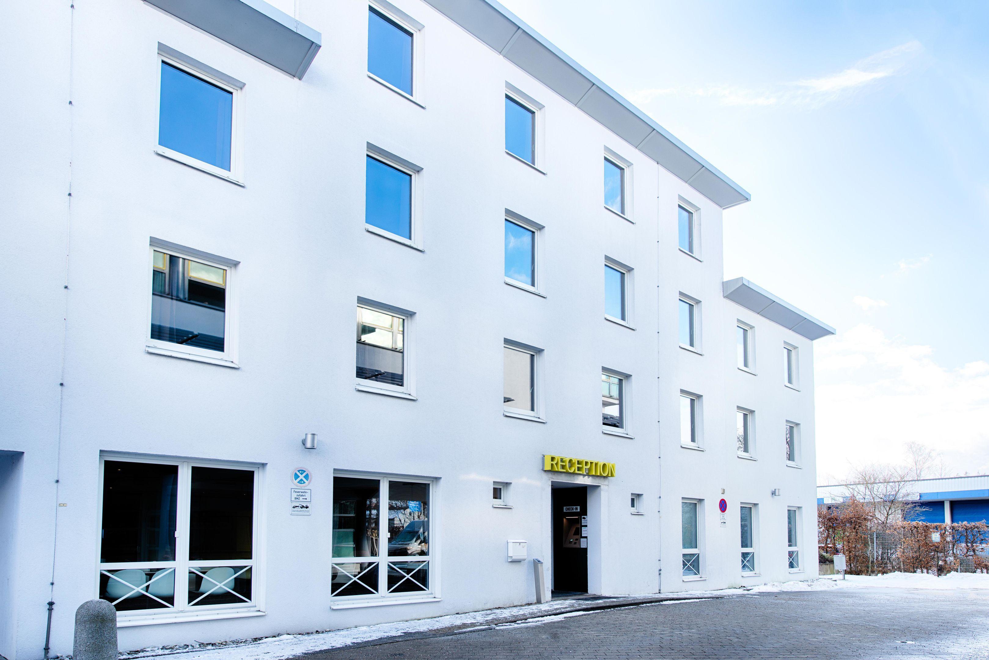 B&B Hotel Muenchen-Putzbrunn Bagian luar foto
