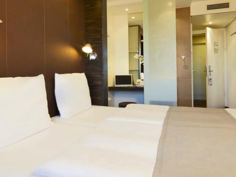 B&B Hotel Muenchen-Putzbrunn Bagian luar foto
