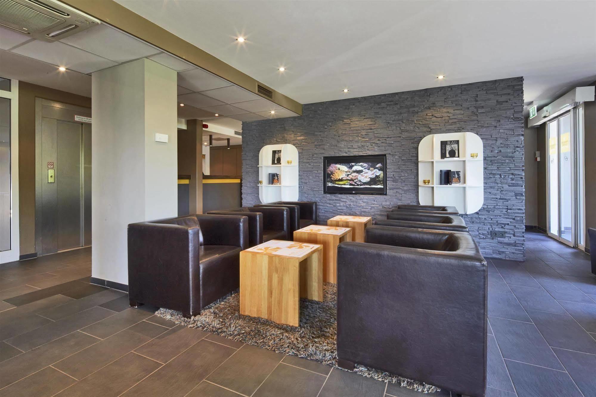 B&B Hotel Muenchen-Putzbrunn Bagian luar foto