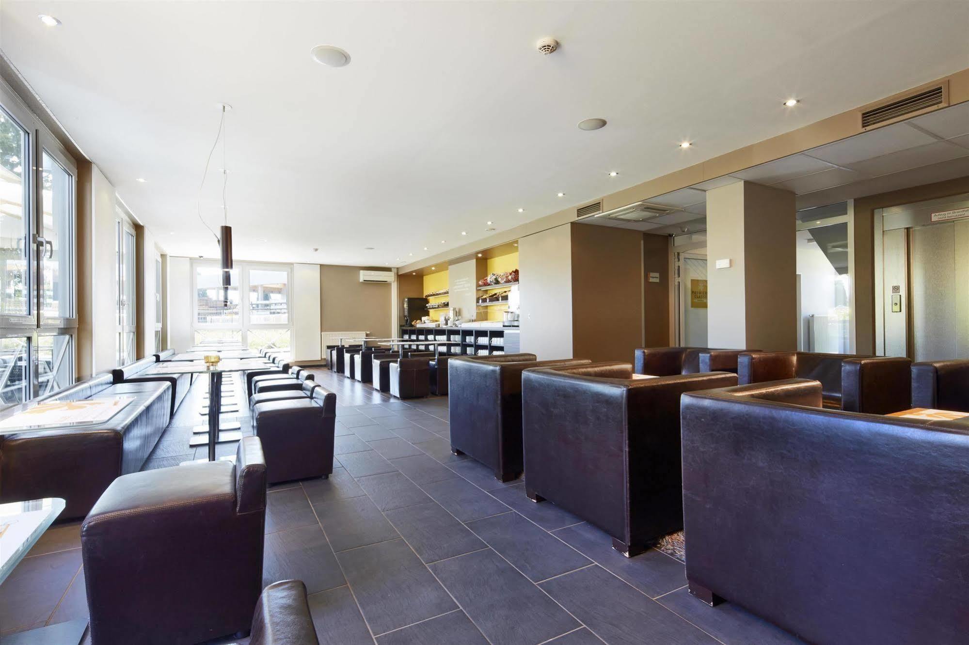 B&B Hotel Muenchen-Putzbrunn Bagian luar foto