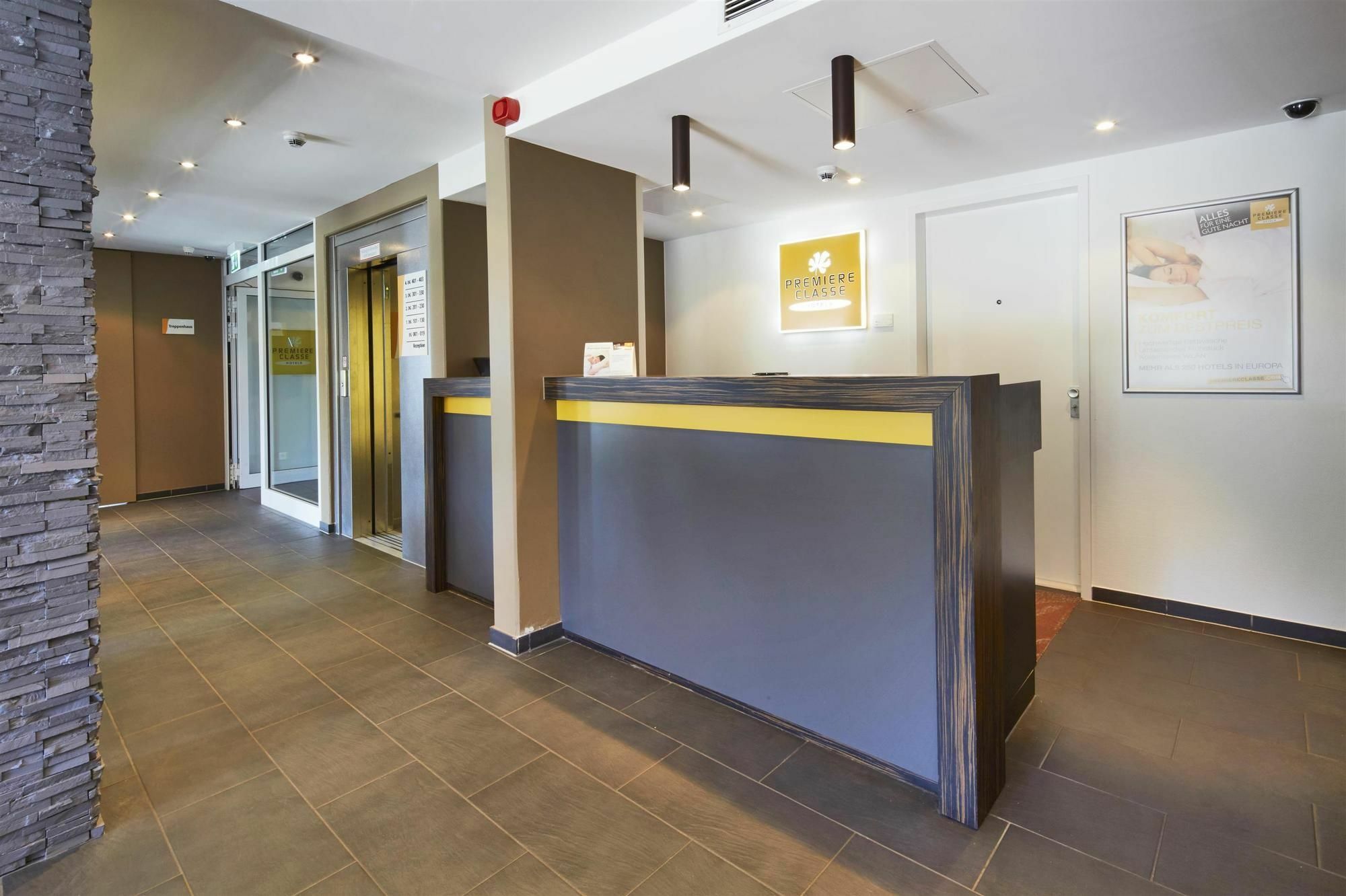 B&B Hotel Muenchen-Putzbrunn Bagian luar foto